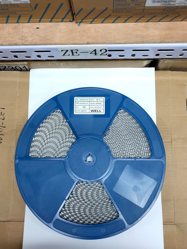 Обломок IC интегральной схемаы ACM7060-301-2PL-TL01 SMD, совершенно новое первоначальное, неиспользованный