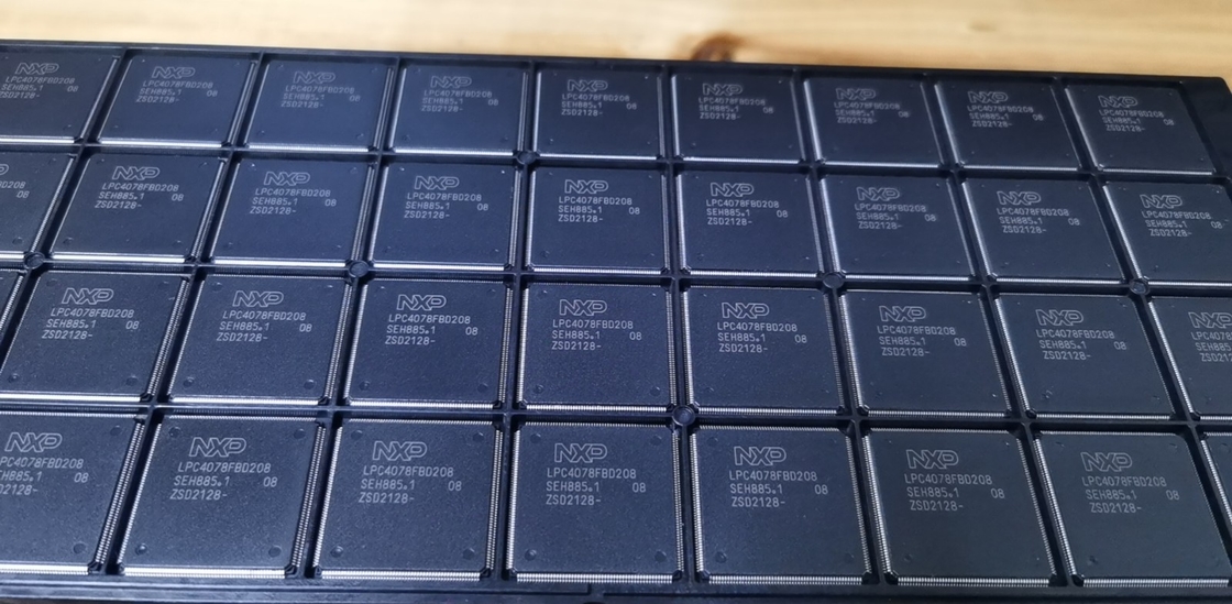 LPC4078FBD208   QFP208   Оригинал микроконтроллера IC обломока интегральной схемаы совершенно новый неиспользованный