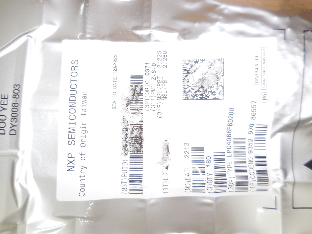 LPC4088FBD208    QFP208   Оригинал микроконтроллера IC обломока интегральной схемаы совершенно новый неиспользованный