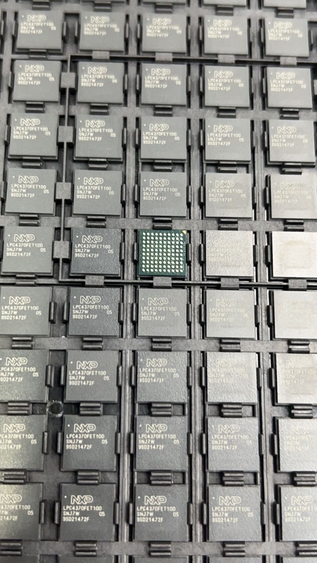 LPC4370FET100    100-TFBGA   Оригинал микроконтроллера IC обломока интегральной схемаы совершенно новый неиспользованный